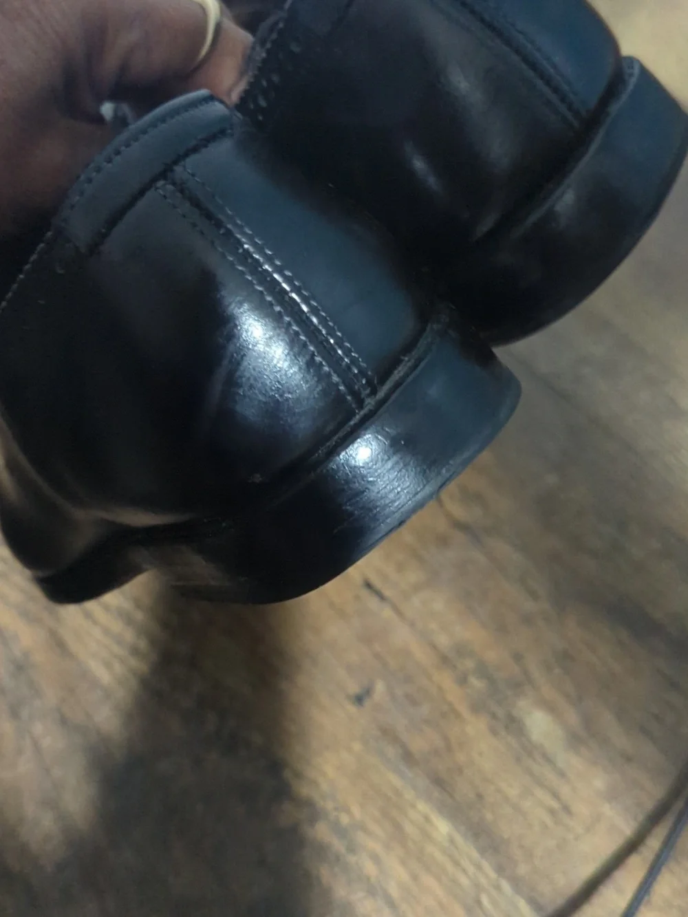 Allen Edmonds Wallis Black Leather Brogue Lace-Up Oxfords